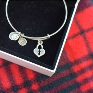 ⛔️SOLD⛔️ Alex & Ani Bracelet - “Key to my Heart”